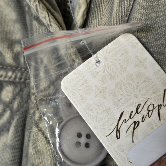 NWT Free People Juno Jacket Laurel Oak Green Boho Quilted Bomber Oversized M - Picture 11 of 14